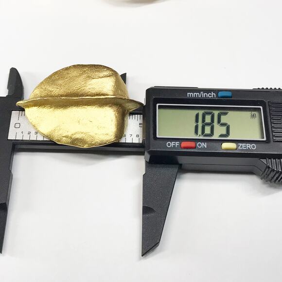 CAROL DAUPLAISE Brooch Earring Oversized Hammered Gold Tone Abstract Modernist - Picture 5 of 11